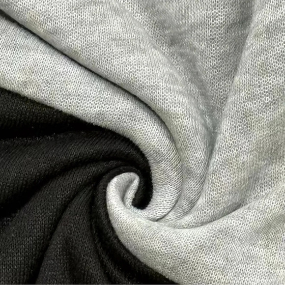 Plus Size Colorblock Long Sleeve Hooded Sweatshirt - Picture 5 of 6